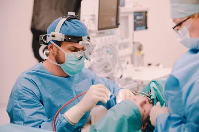 Laryngolog, lek. Grzegorz Jamro